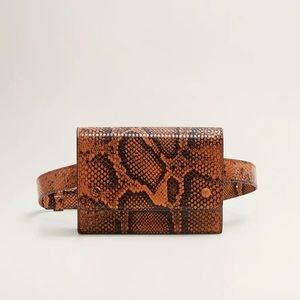 Mango flap crossbody belt bag